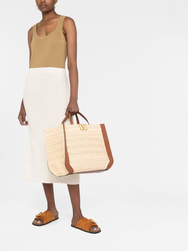 Valentino Garavani VLogo Signature embroidered raffia tote bag - Image 2